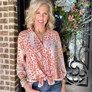 CAbi go to blouse medium button down tunic top